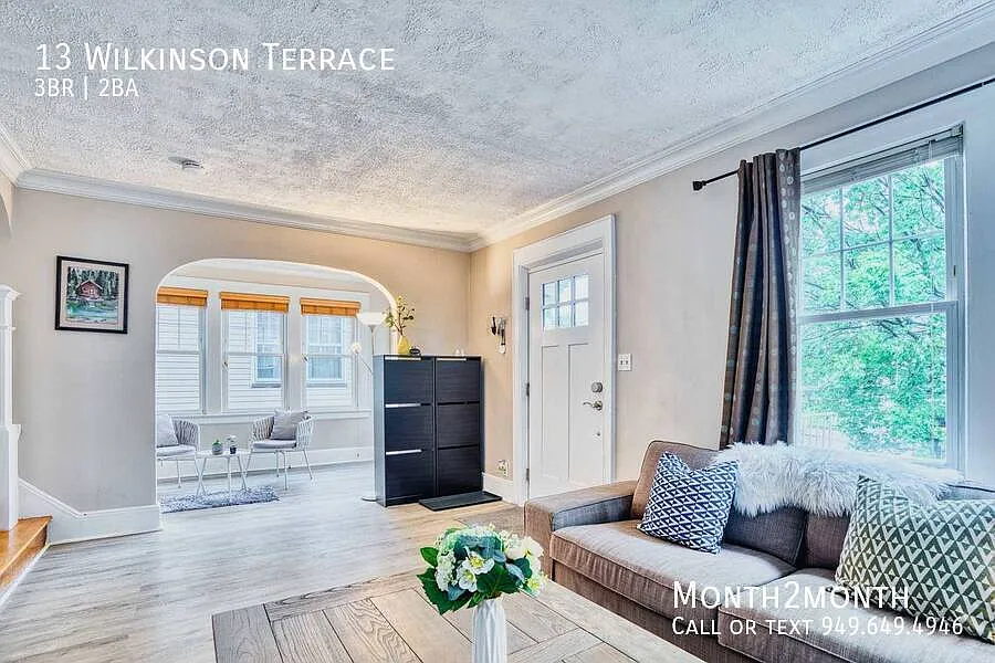 Timeless Terrace on Wilkinson — Photo 2