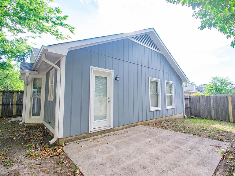 6839 Shawcross Ln — Photo 22