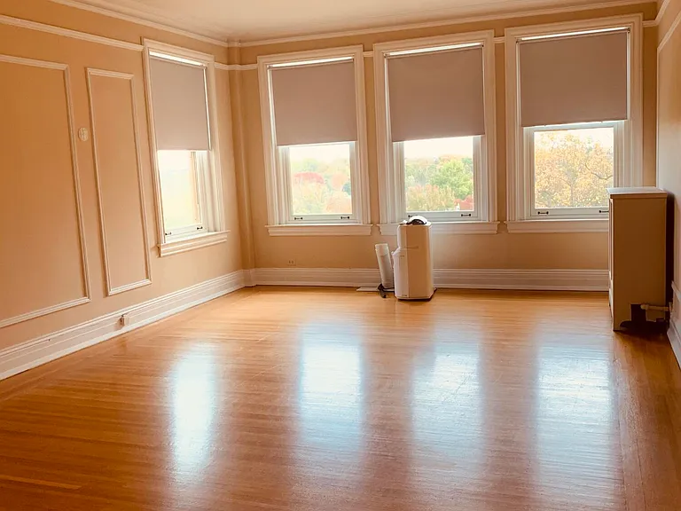 2140 Bonnycastle Ave #9D — Photo 8