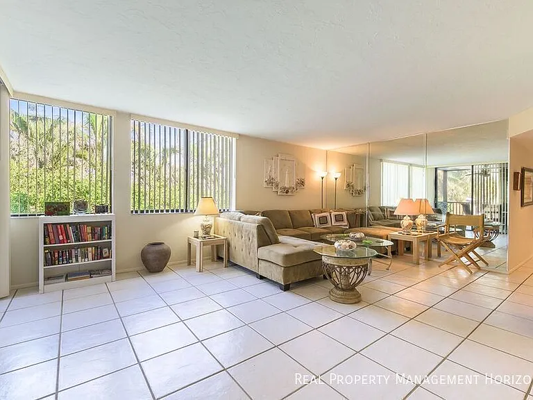 5135 Gulf Of Mexico Dr #103 — Photo 10