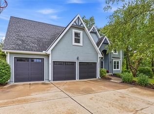 18437 Lamar Ave, Stilwell, KS 66085