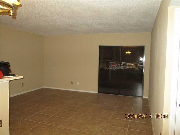 3rd image of 3259 Fox Chase Cir N APT 105