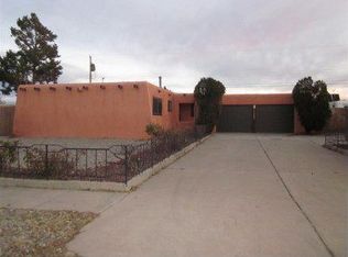 5820 Avenida La Barranca NW, Albuquerque, NM 87114