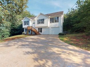 105 Oakmont Dr, Lagrange, GA 30240