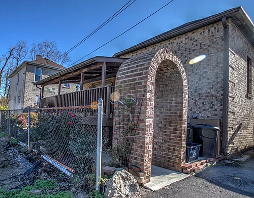 518 Harrison St Photo 1
