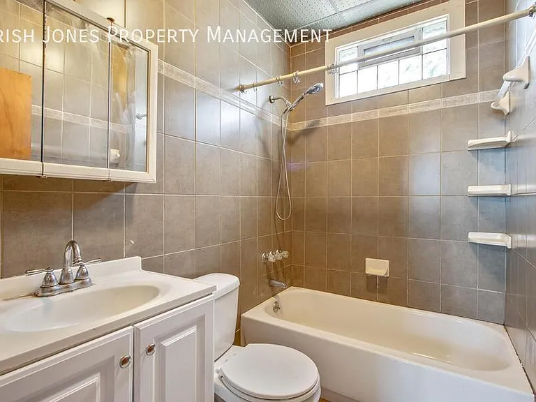 1784 William St #1 — Photo 8