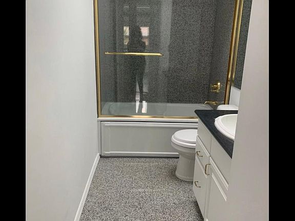 2nd image of 363 Dongan Hills Ave Floor 2