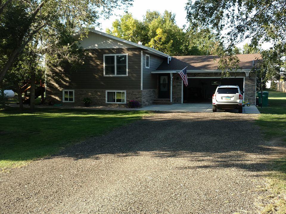 1st image of 6162 Comet Ln