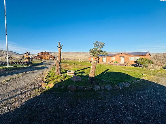 5th image of 1291 E Norman Rd