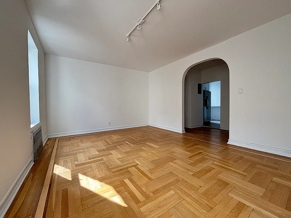 97 Brooklyn Ave #6K