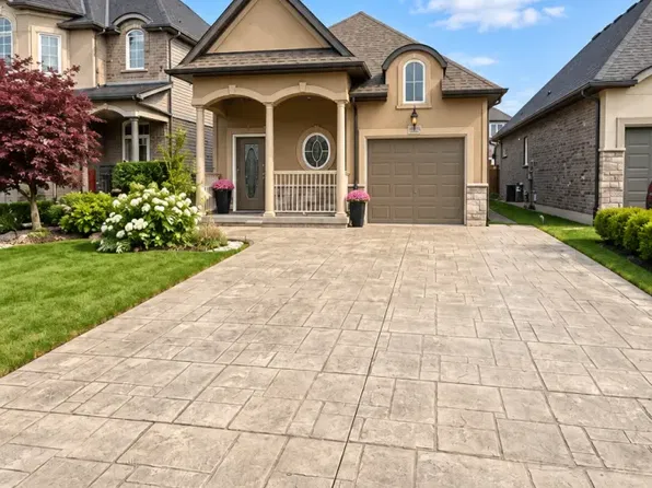 8446 Jennifer Cres #2, Niagara Falls, ON L2H 0J3