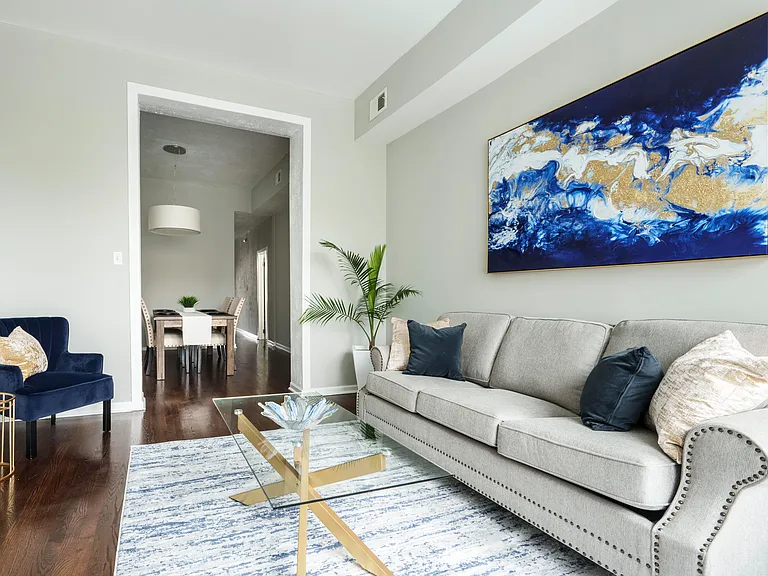 329 S Leavitt St #2 — Photo 4