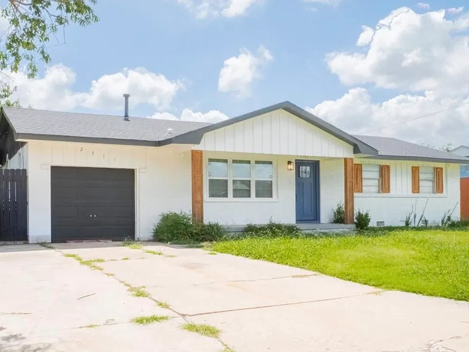 2311 NW 44th St