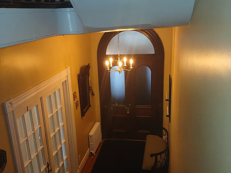 332 E Orange St #3 — Photo 2