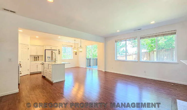 4131 228th Pl SE — Photo 10