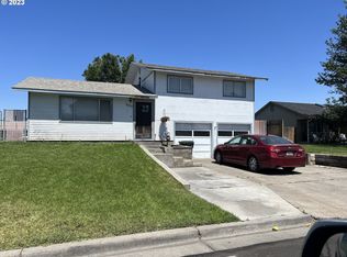 1060 W Linda Ave, Hermiston, OR 97838