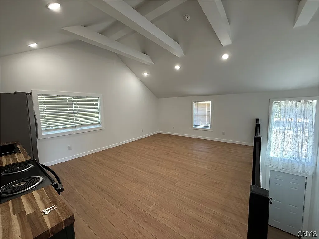 7409 Collamer Rd — Photo 3