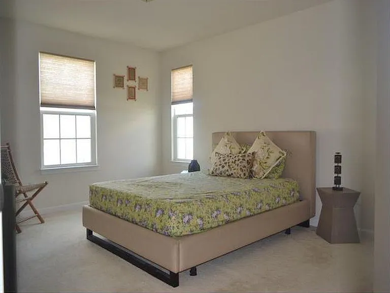 Guest Bedroom-2