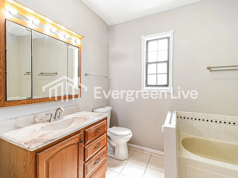 3217 Plateau St — Photo 6