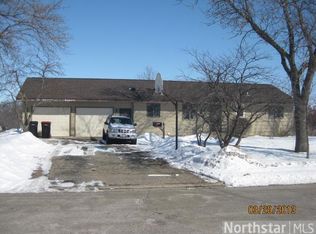720 Court St E, Belle Plaine, MN 56011