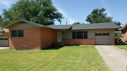 1814 Hondo St Photo 1