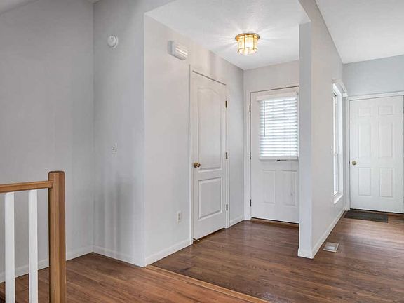 3rd image of 6051 Bridgehaven Dr