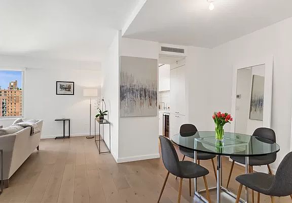 2nd image of 200 E 62nd St APT 10C