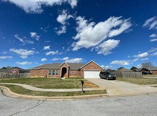 2908 Kings Dr, Springdale, AR 72764