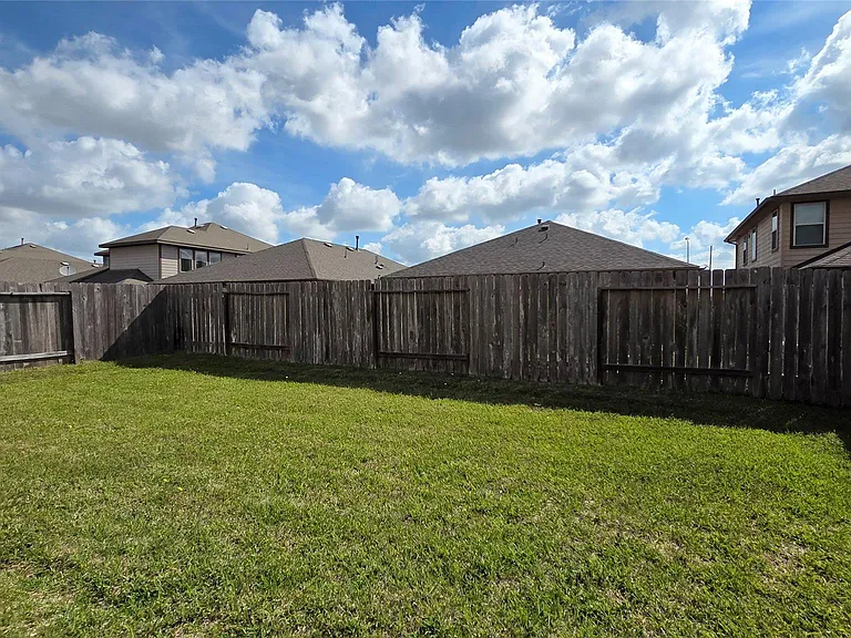 8023 Ecru Ln — Photo 9