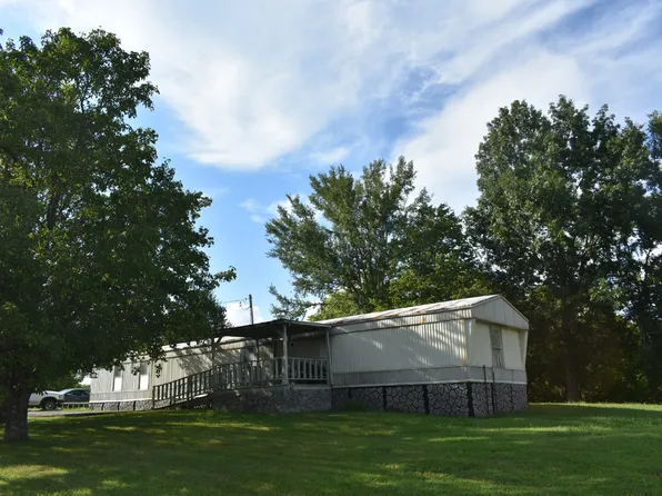 260 New Middleton Hwy, Gordonsville, TN 38563