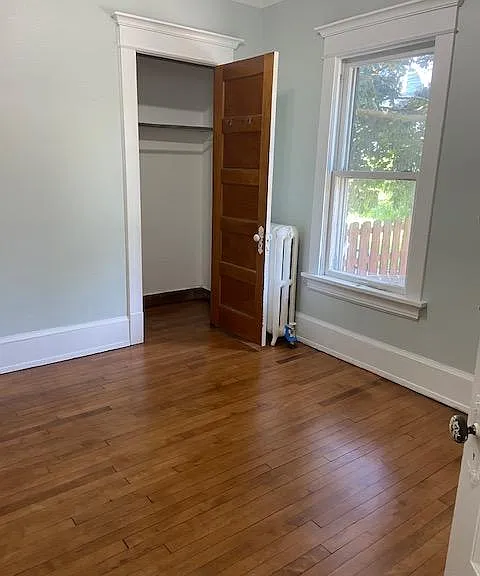 2926 N Frederick Ave #LOWER — Photo 6
