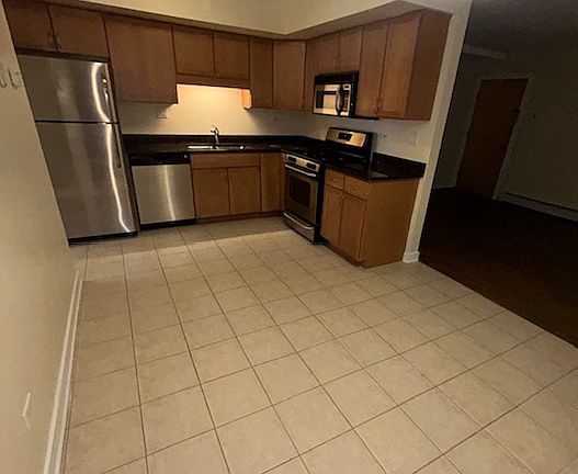3rd image of 317 Wisconsin Ave #1