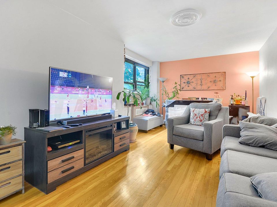 1st image of 2619 141 Street #1G
