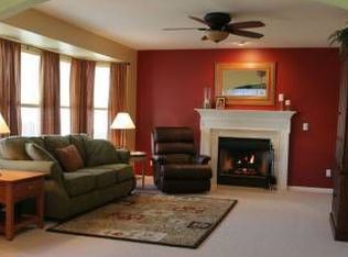 1044 Tower Park Dr, Saint Charles, MO
