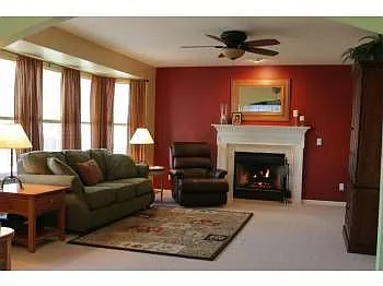 1044 Tower Park Dr photo 1