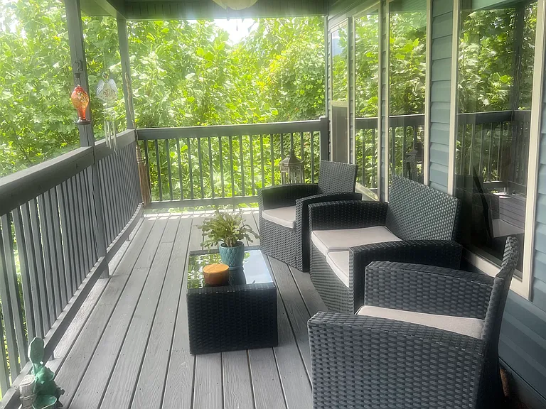 843 Sourwood Dr — Photo 13