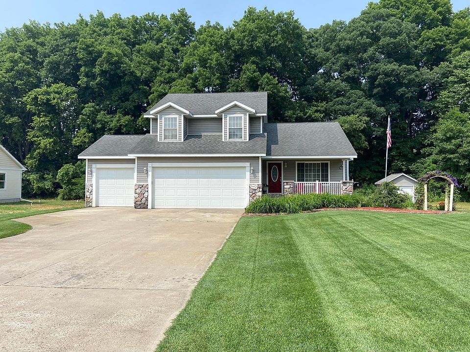1st image of 3221 Fairhaven Dr
