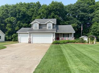 3221 Fairhaven Dr, Allegan, MI 49010