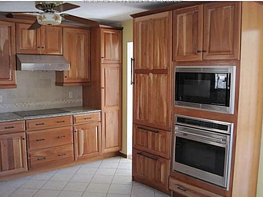 3rd image of 1505 Grandview Dr