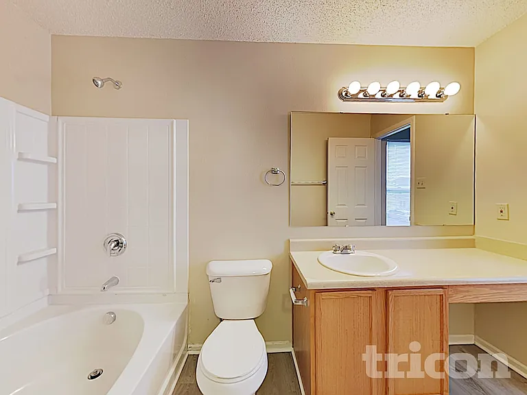 7913 States Bend Ln — Photo 12