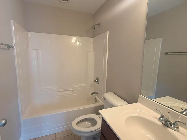 3855 Lochdale Ter #5105 — Photo 15