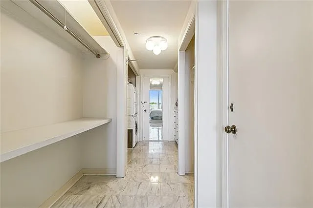 2100 Saint Charles Ave #5M — Photo 13