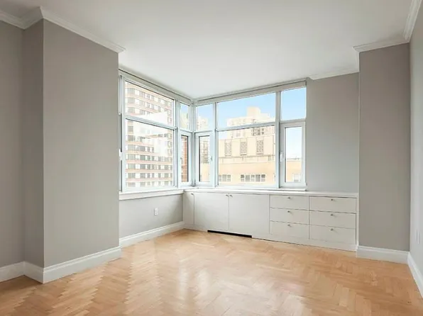 404 East 76th Street image 3 of 5