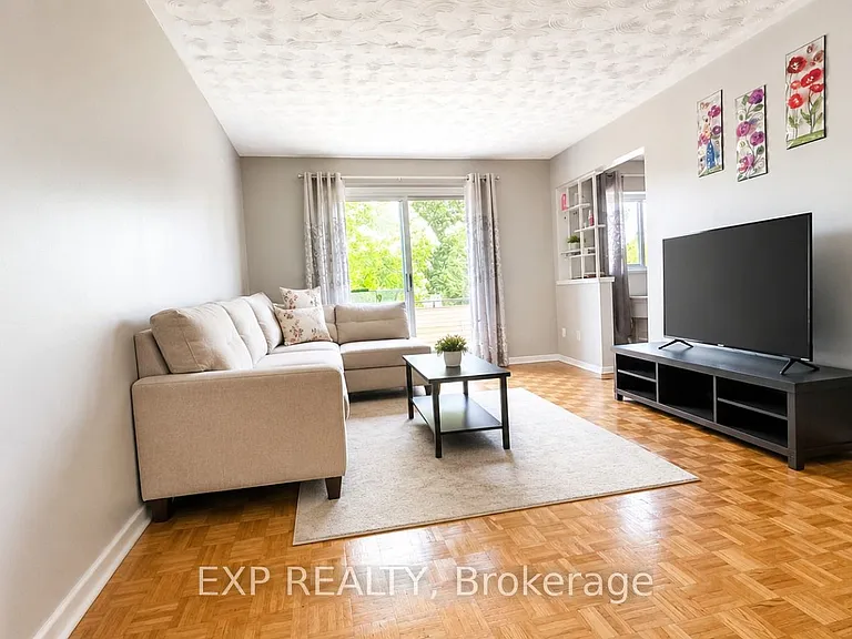 428 Barrie Pl #2 — Photo 6