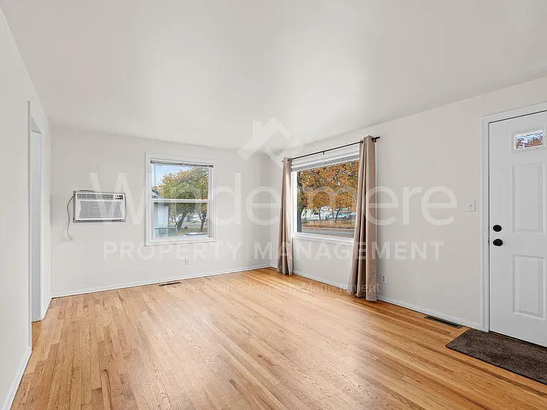 5723 N Milton St — Photo 25