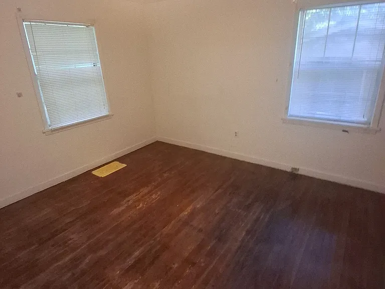 3058 Woodside Dr — Photo 20