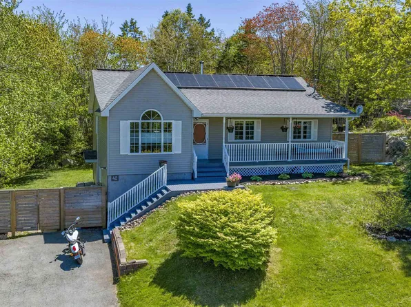 42 Oceanbreeze Ave, Herring Cove, NS B3V 1H5