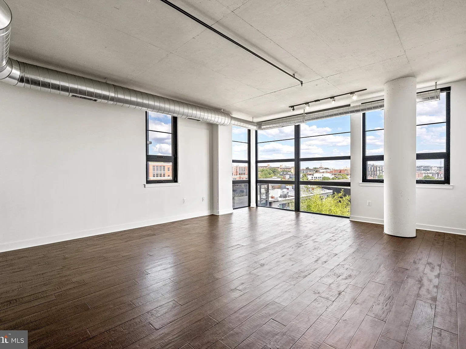 The Flats At Union Row — Photo 2