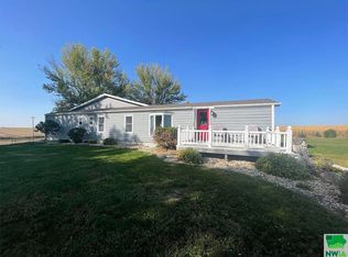 5078 Kingbird Ave, Alton, IA 51003