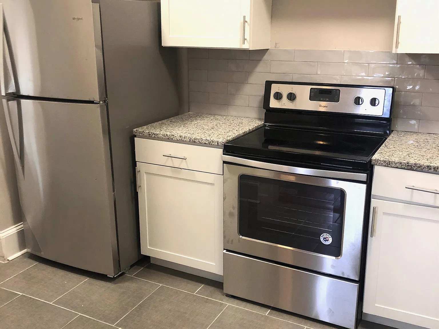 2 bed, 925 sqft, $1,600 — Photo 2